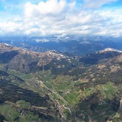 Flugwegposition um 13:00:14: Aufgenommen in der Nähe von Gemeinde Schlaiten, Österreich in 3352 Meter